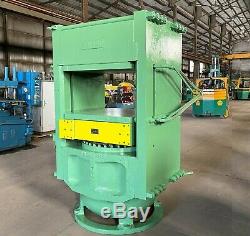 700 Ton Heavy Duty French Oil 36'' X 36'' Hydraulic Molding Platen Press