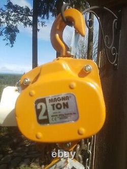 MAGNA Heavy Duty Chain Hoist 2 TON Fall Chain Hoist 20 FOOT LIFT EUC