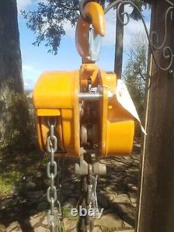 MAGNA Heavy Duty Chain Hoist 2 TON Fall Chain Hoist 20 FOOT LIFT EUC