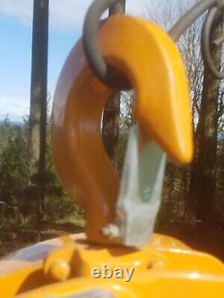 MAGNA Heavy Duty Chain Hoist 2 TON Fall Chain Hoist 20 FOOT LIFT EUC