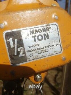 Magna Heavy Duty Chain Hoist 1/2 Ton Fall Chain Hoist 20 Foot EUC