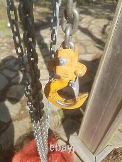 Magna Heavy Duty Chain Hoist 1/2 Ton Fall Chain Hoist 20 Foot EUC