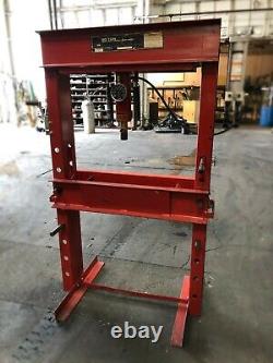 Sunex Model 5250 50 Ton Heavy Duty Manual Shop Press Used